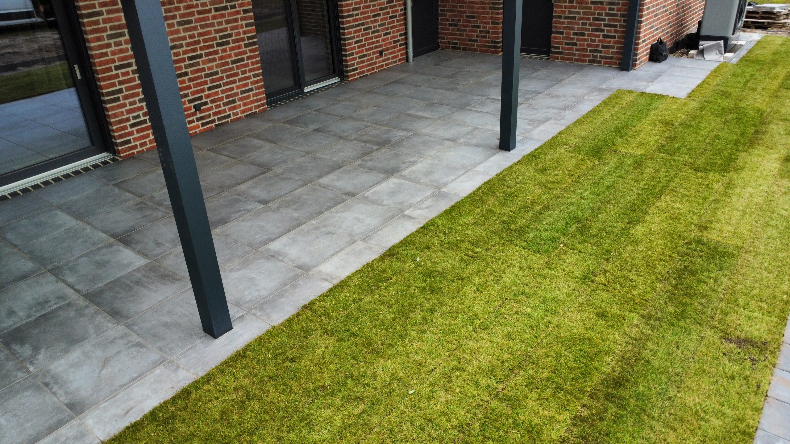 Terrassenbelag in Betonplatten